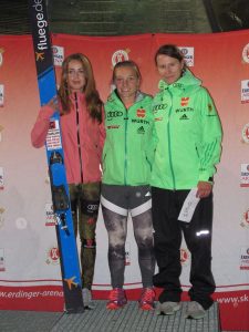 Siegerinnen Damen_Nachtspringen 2017 (Julianne Seifert_Katharina Althaus_Ramona Straub)