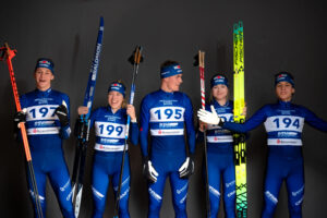 Gruppenfoto in Skiklamotten