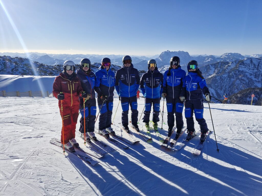 Gruppenbild Skifahrer