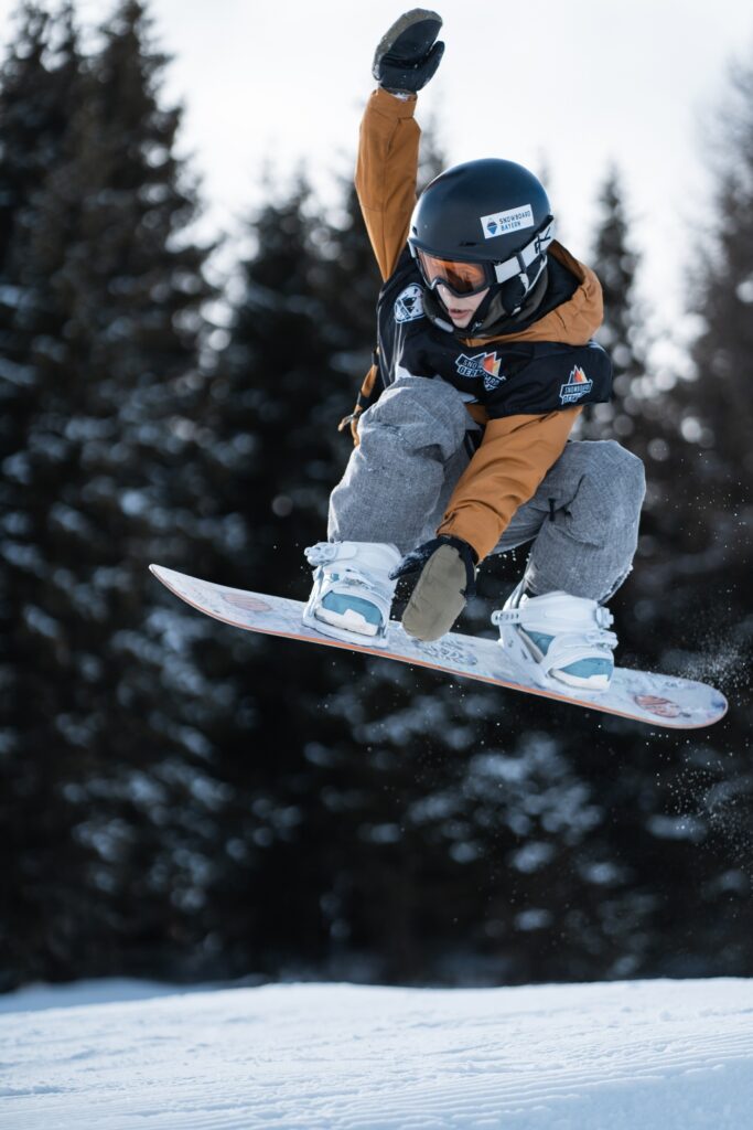 Snowboarder