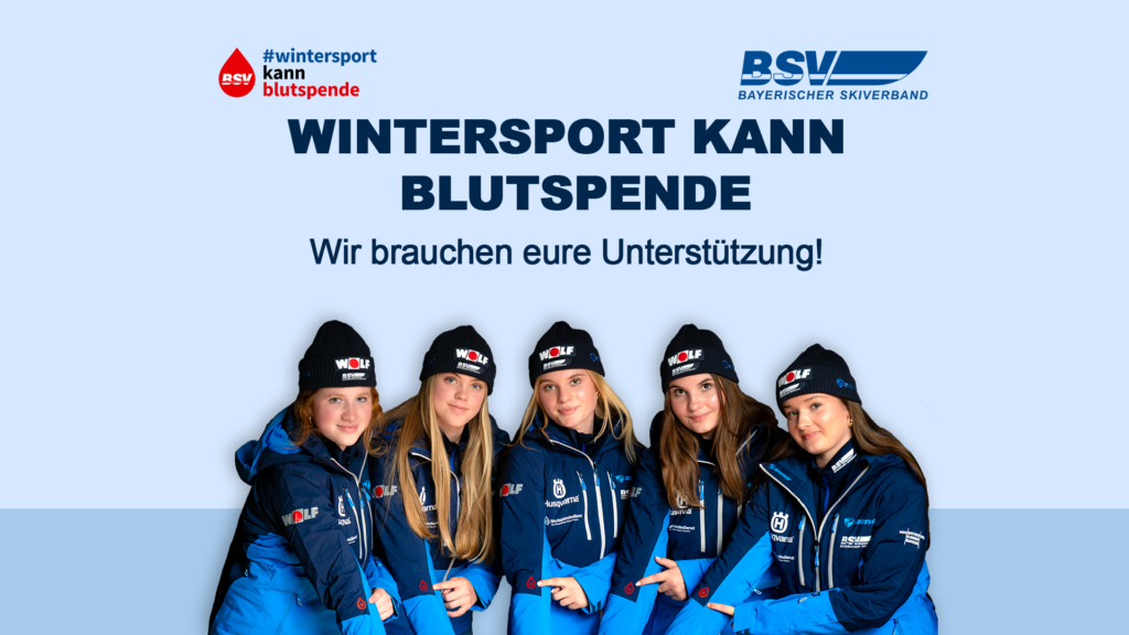 5 Mädels stehen in winterjacken in einem halbkreis. Der Hintergrund ist einfarbig blau