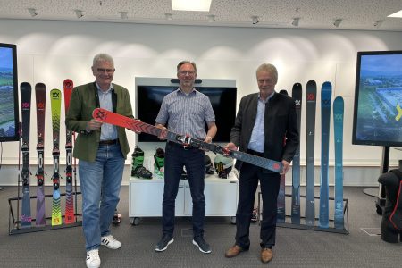 Leidenschaft für hochwertige und nachhaltige Skiherstellung in Straubing