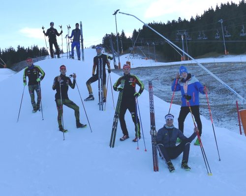 Langläufer testen ihre Form am Götschen