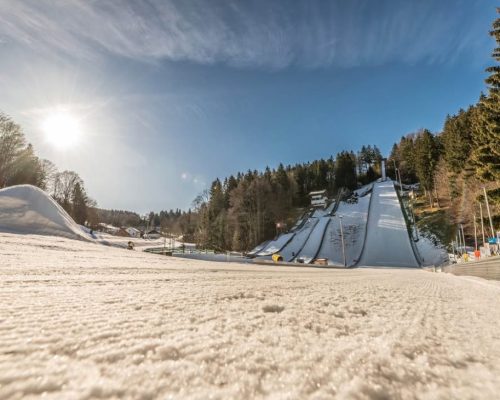Sportstätten in Rastbüchl als Landesleistungszentrums Ski Nordisch staatlich anerkannt