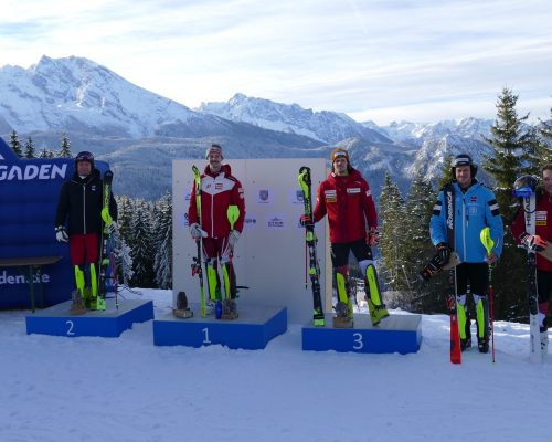 Die besten Slalomartisten vor einer imposanten Bergkulisse am Krautkaser/Jenner waren v.li. Billy Major (GBR), Joshua Sturm (AUT), Noel von Grüningen (SUI), Toni Tremmel (SC Rottach Egern) und Reto Mächler (SUI).