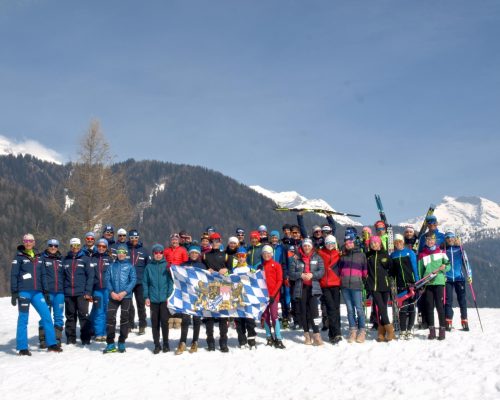 Der Pokal ist wieder in Bayern – Nachwuchs-Biathleten gewinnen beim Dreiländervergleich
