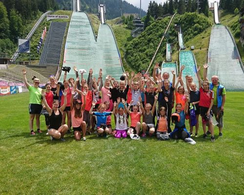 Bayerische Mädels mit starken Leistungen beim DSV Mädchencamp Skisprung