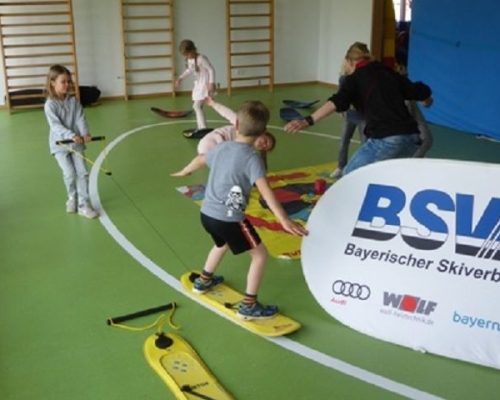 Die Snowboardstars von Morgen – Aktionstag am Montessori Kinderhaus Oberhaching