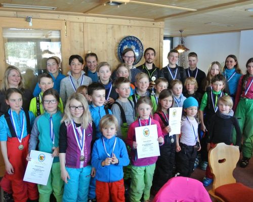 Alpine Kaufbeurer Stadtmeisterschaft 2017: Viktoria Schädler und Markus Rüdlin sind Stadtmeister.