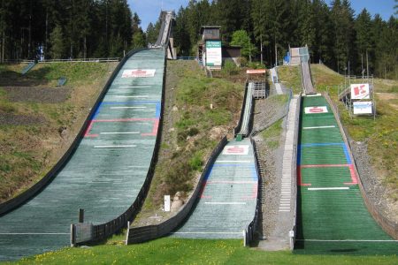 Ergebnisse des Pokalskispringens auf drei Schanzen in Bischofsgrün