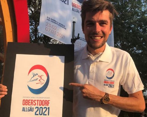 Oberstdorfer Olympioniken präsentieren Logo für Nordische Ski-WM 2021